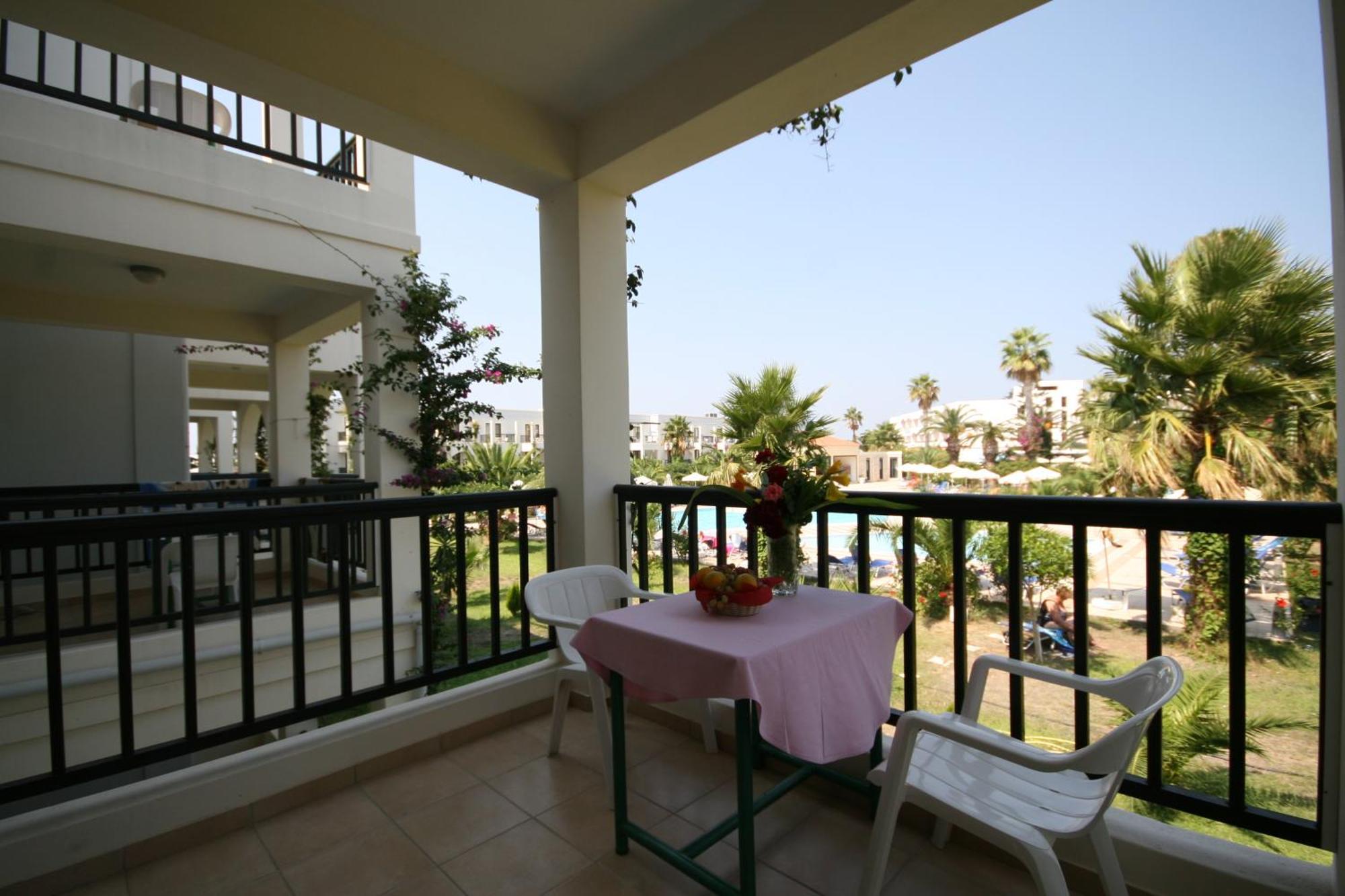 Tigaki Beach Hotel Esterno foto